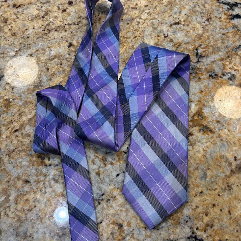 Izod Purple and Gray Checkered Tie 100% Silk